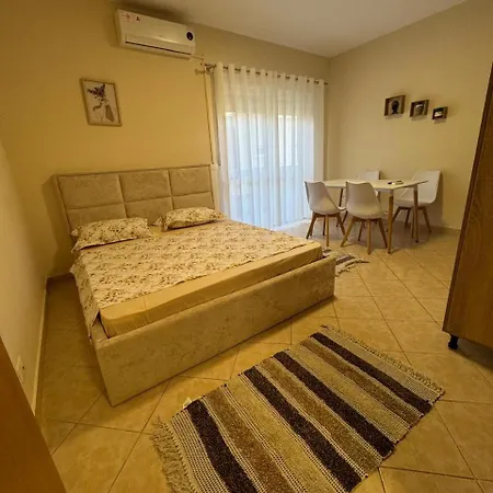 Sea & Back View Апартаменты Дуррес