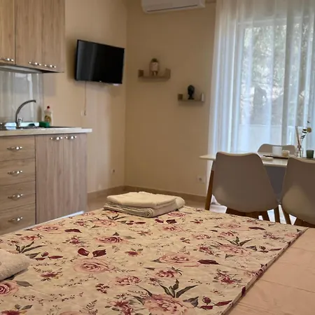 Sea & Back View Апартаменты