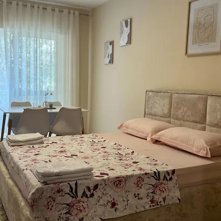 Sea & Back View Apartament *