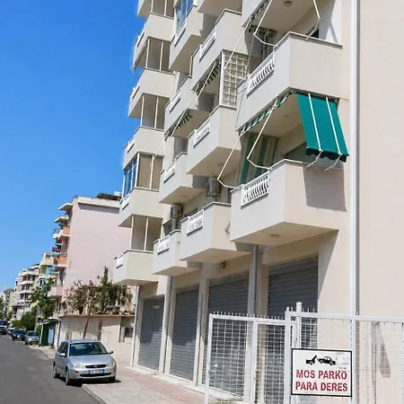 Sea & Back View Apartmán