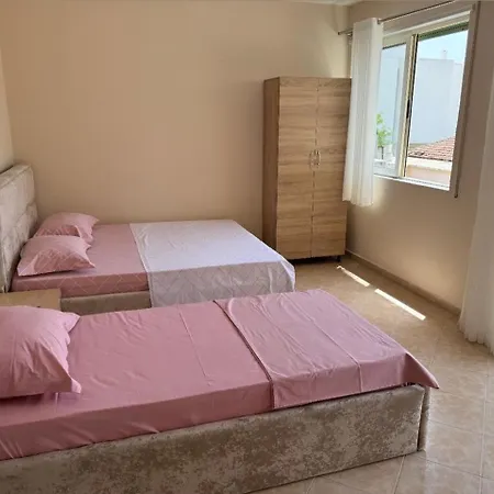 Sea & Back View Apartmán