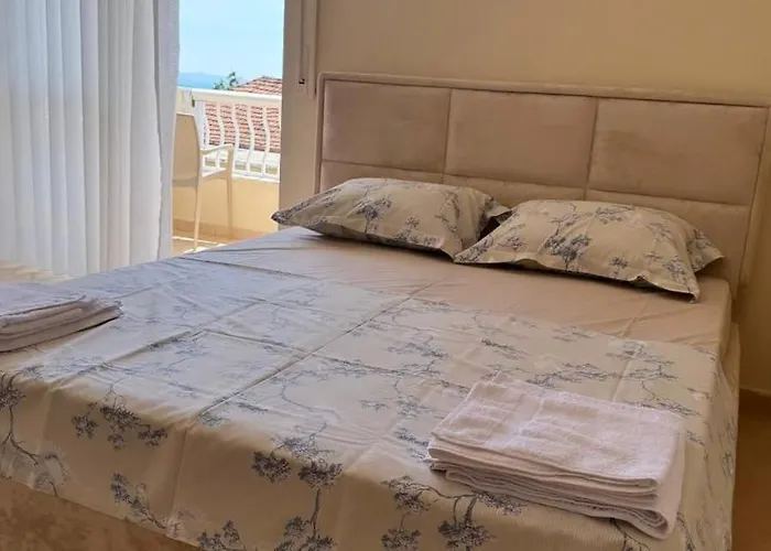 Sea & Back View Durrës