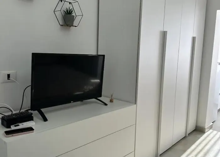 Sea & Back View * Durrës